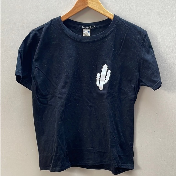 Boohoo Tops - Boohoo Black T-Shirt with White Cactus